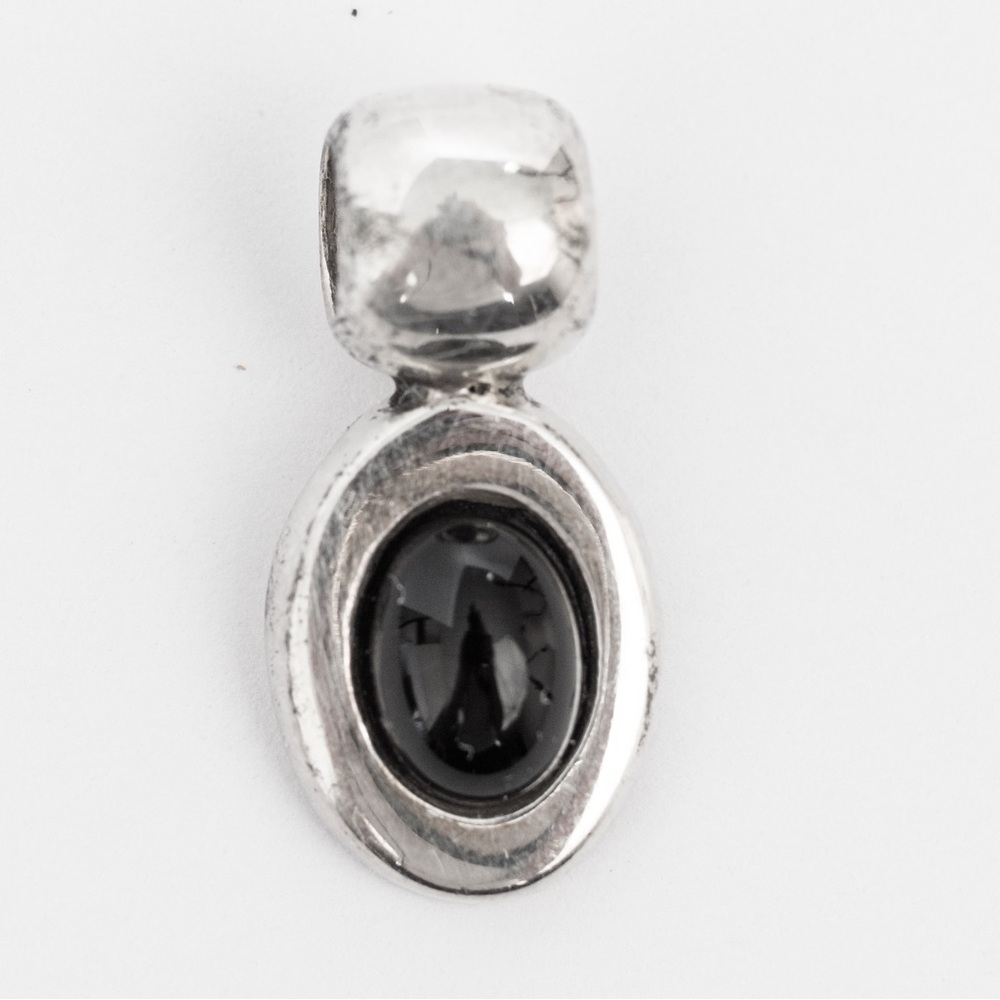 Vintage minimalist oval sterling silver pendant black onyx stone southwestern